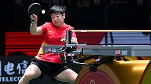 山东男篮激烈对决青岛男篮，裁判控场不足引发热议，球员受伤成焦点。